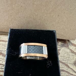 Stylish Two-Tone Ring gold plated on stainless steel